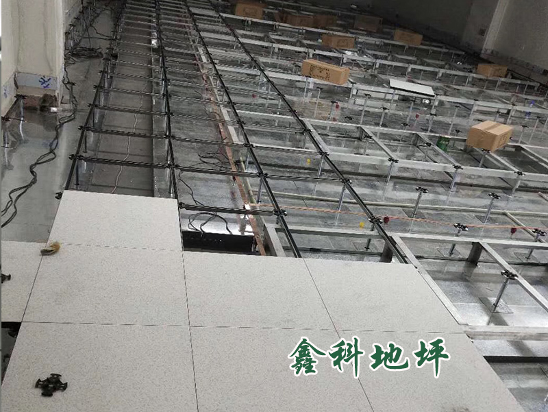 防靜電全鋼活動(dòng)地板