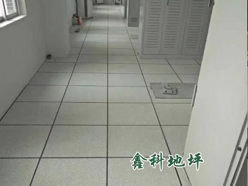 防靜電全鋼活動(dòng)地板